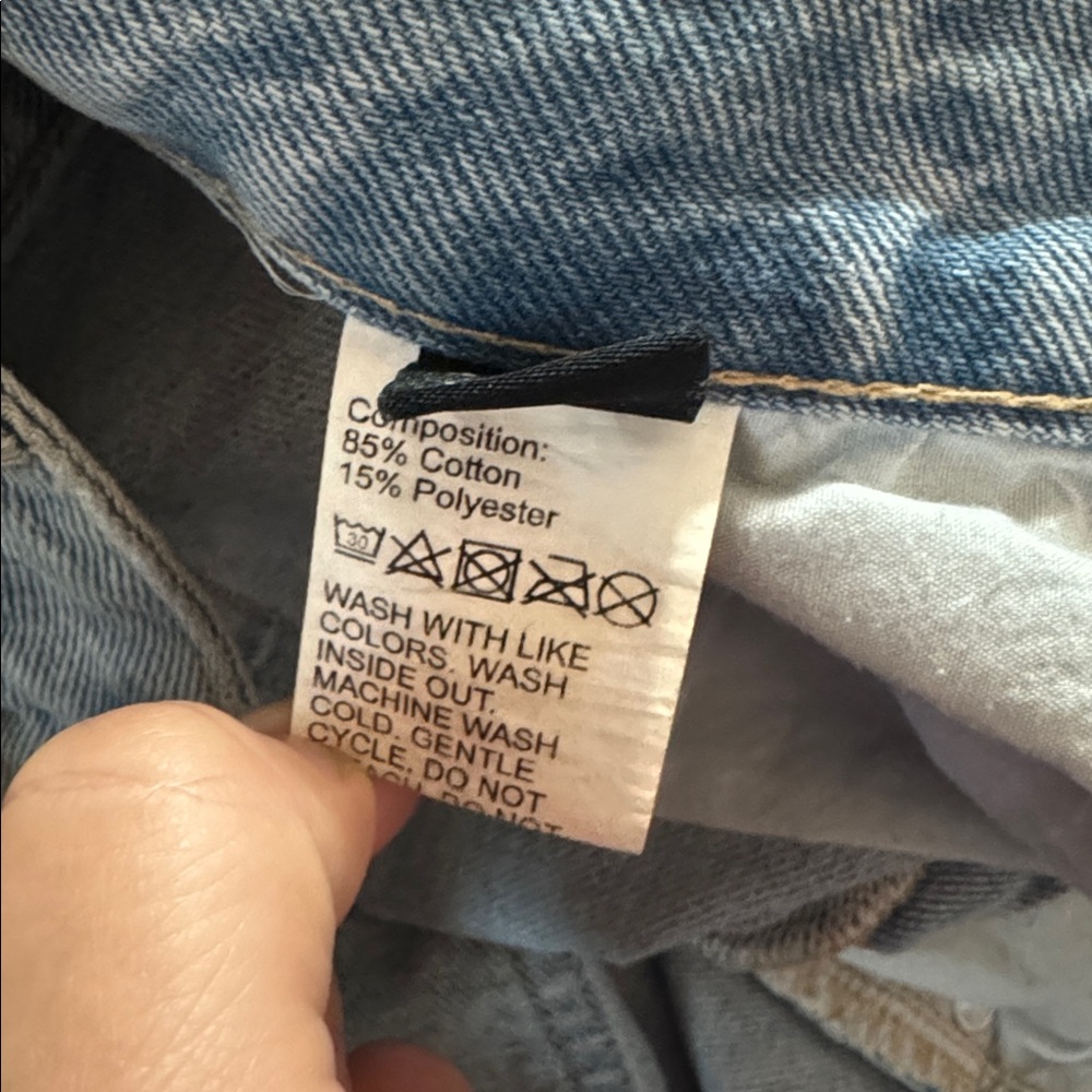 SHEIN Light Blue Distressed Denim Shorts Women’s Size Large Casual Everyday Used - Picture 4 of 6